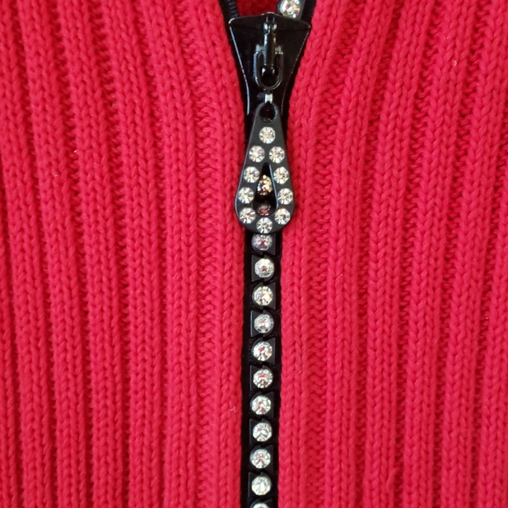 Sweater - Picture 4 of 4